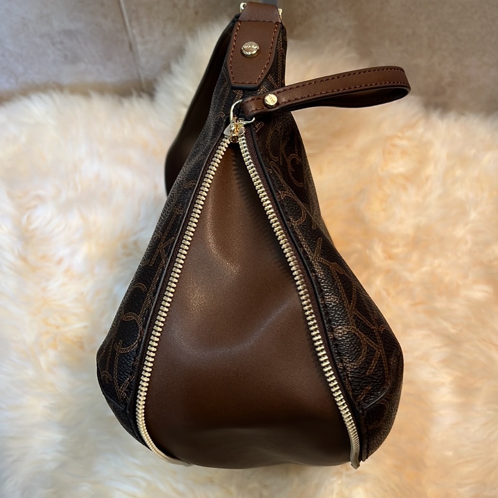 Calvin Klein Shoulder/Crossbody - Picture 6 of 12